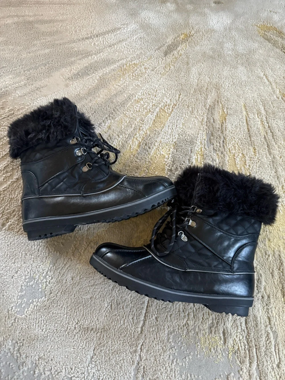 Dream Pairs Black Winter Snow Boots Thinsulate lace up lined fur trim 12